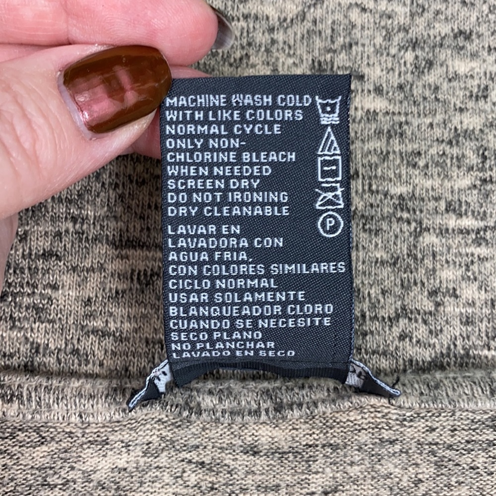 Chelsea & Theodore Beige Twist Hem Tee - Picture 12 of 12